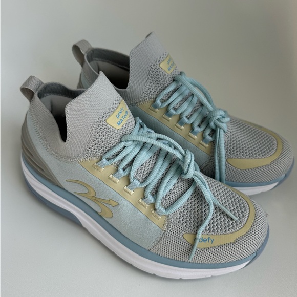 GDefy Mateem Sneakers women’s size 8.5 - Picture 2 of 8